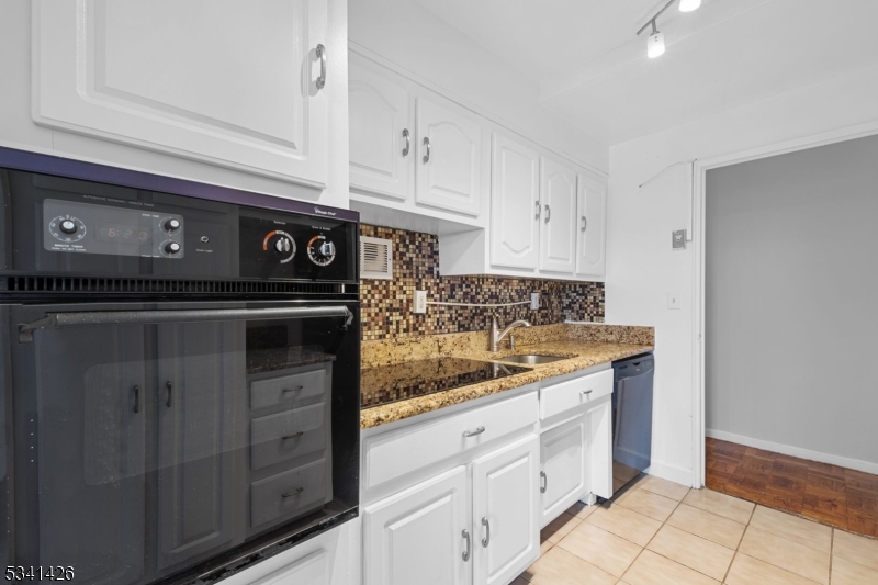 Harrison Park towers - Residential