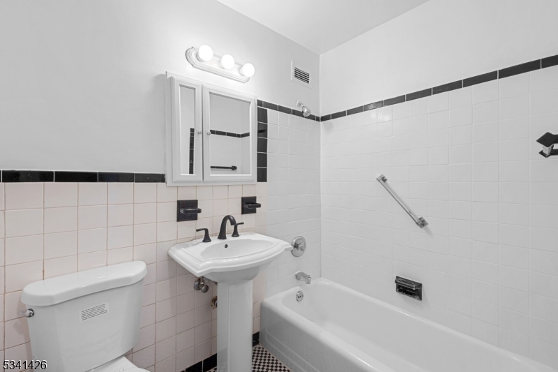 Harrison Park towers - Residential