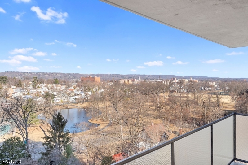 Harrison Park towers - Residential