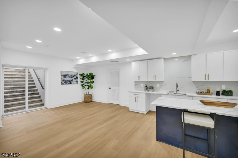 Hillside - Residential