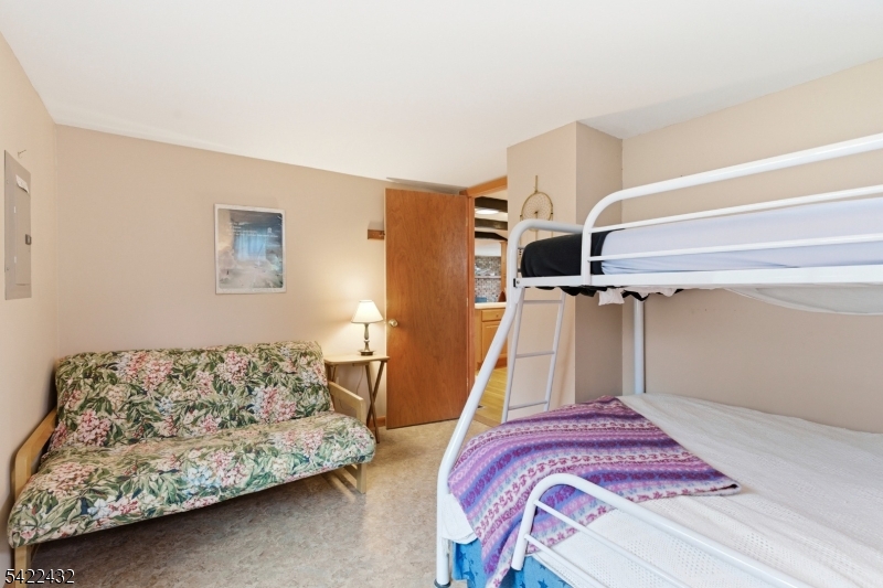 Crandon Lake - Residential