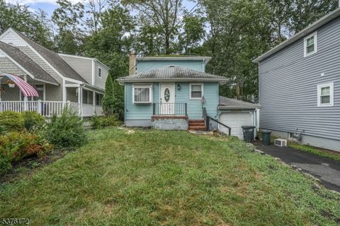 102 E Shore Rd, Denville Twp., NJ 07834 - #: 3979336