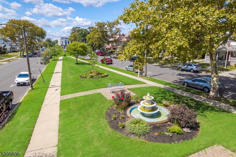 Avon Lakeview Townhomes - Residential
