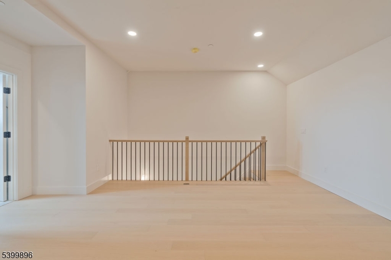 Avon Lakeview Townhomes - Residential