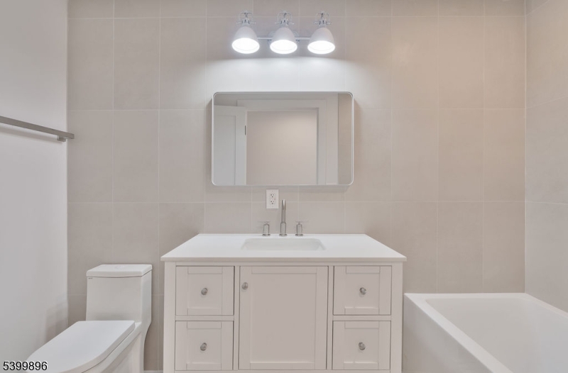 Avon Lakeview Townhomes - Residential