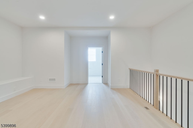 Avon Lakeview Townhomes - Residential