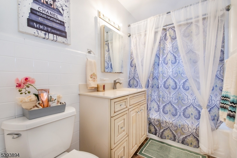 Orchard Crest Condominiums - Residential