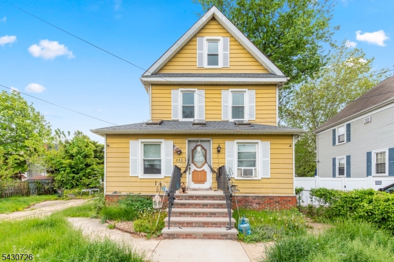 Photo 1 of 25 — 230 Aldene Rd, Roselle Boro, NJ 07203