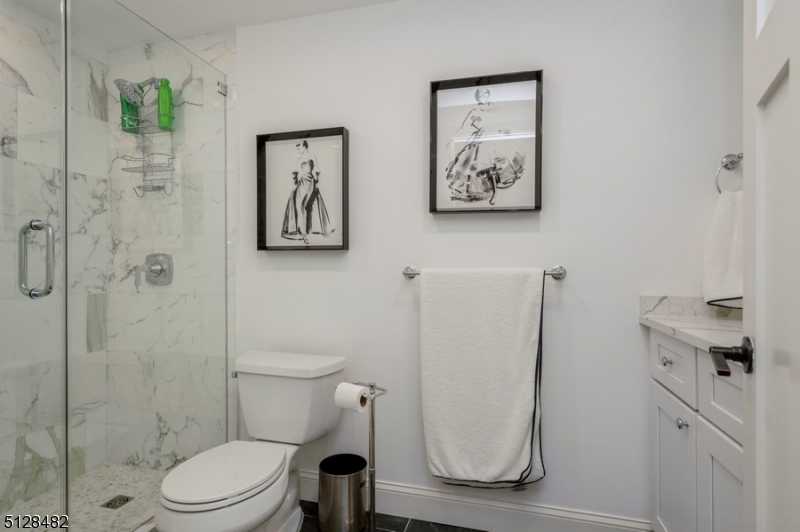 Somerville Boro, New Jersey 08876, United States, 2 Bedrooms Bedrooms, ,1 BathroomBathrooms,Residential,Active,138254