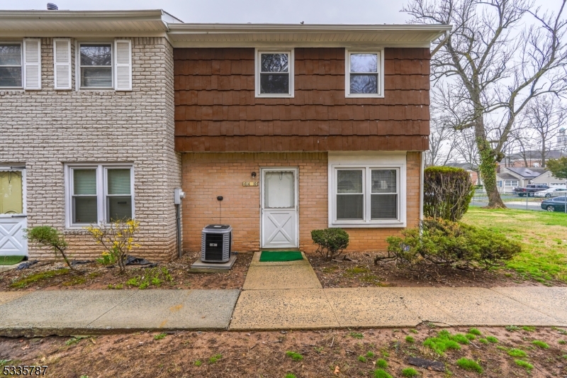 Eighth Irving Condo - Residential