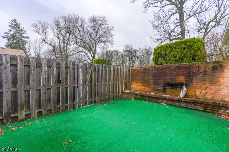 Eighth Irving Condo - Residential