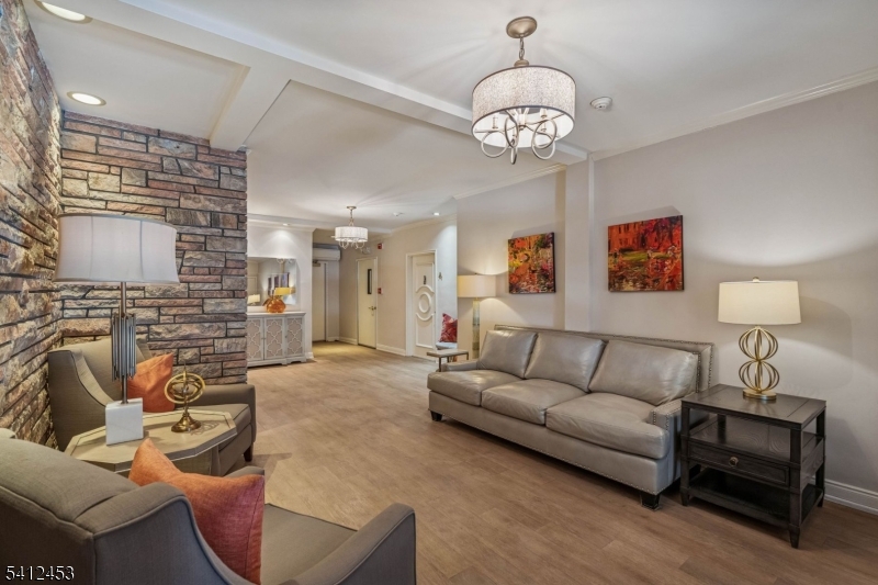 Strathmore House - Residential