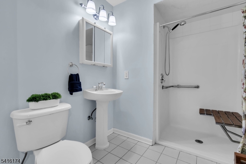 Western Hill Condominiums - Residential