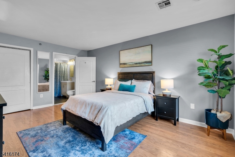 Western Hill Condominiums - Residential