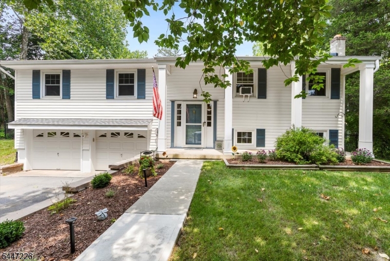 Photo 1 of 38 — 965 Edgewood Dr, Stillwater Twp., NJ 07860