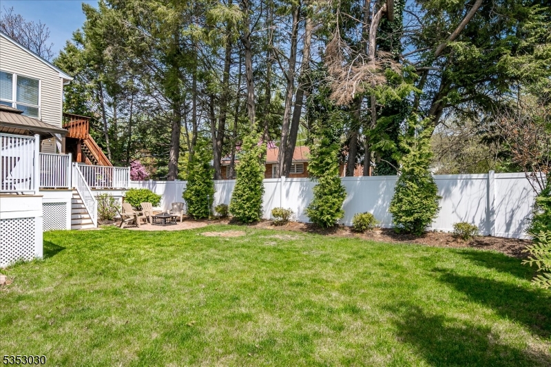 South Plainfield Boro, New Jersey 07080, United States, 4 Bedrooms Bedrooms, ,2 BathroomsBathrooms,Residential,Pending,115339