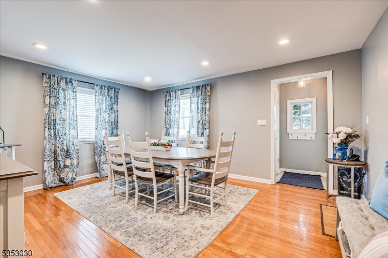 South Plainfield Boro, New Jersey 07080, United States, 4 Bedrooms Bedrooms, ,2 BathroomsBathrooms,Residential,Pending,115339