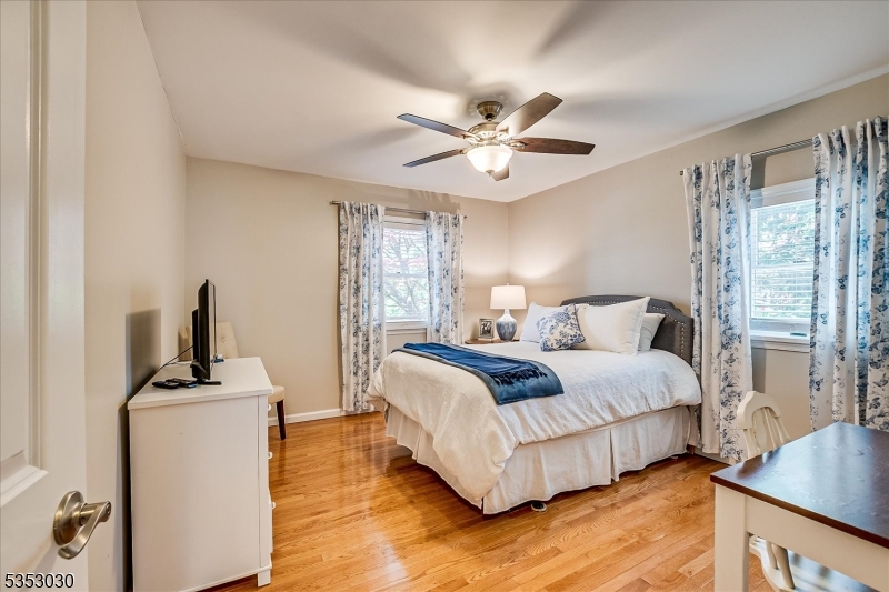 South Plainfield Boro, New Jersey 07080, United States, 4 Bedrooms Bedrooms, ,2 BathroomsBathrooms,Residential,Pending,115339