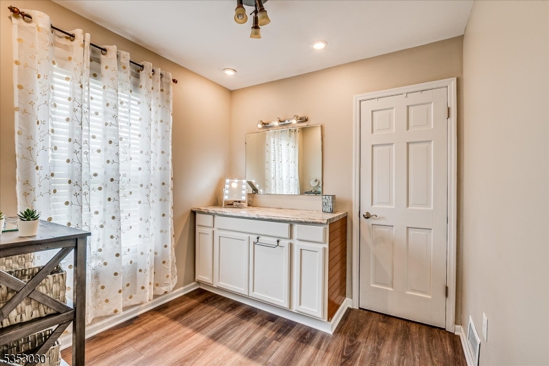 South Plainfield Boro, New Jersey 07080, United States, 4 Bedrooms Bedrooms, ,2 BathroomsBathrooms,Residential,Pending,115339