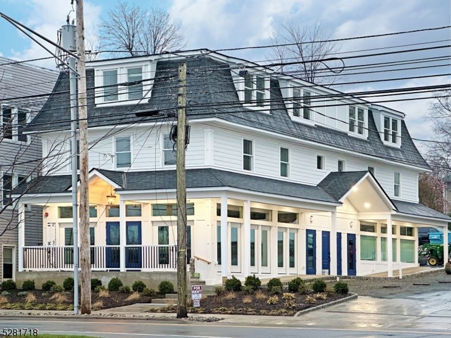 Luxury 3 bedroom 3 bath apartment.  Open floor plan with tons of natural light. Kitchen with quartz countertops and stainless steel appliances. In unit washer and dryer. Primary bedroom with en-suite bath and hardwood floors throughout. Parking and storage included.