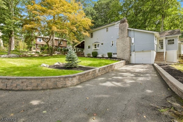 2 WHALEBACK WADDY, DENVILLE, NJ 07834 - Image dba7e8e340af458d793bbb9502b2b3a9/3000843213