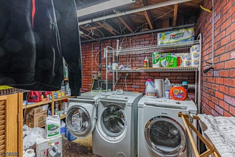 Oak Ridge - Residential