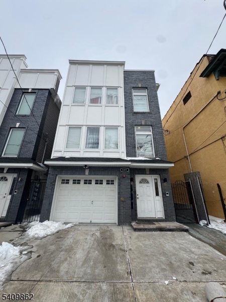 West Side Park - Residential Income