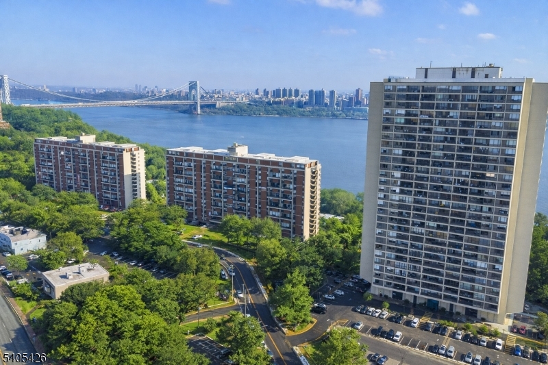 Horizon House - Residential