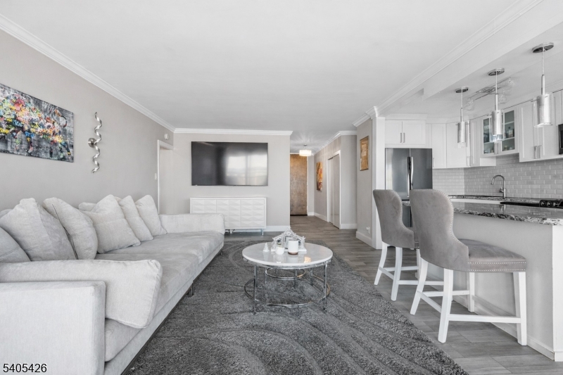 Horizon House - Residential