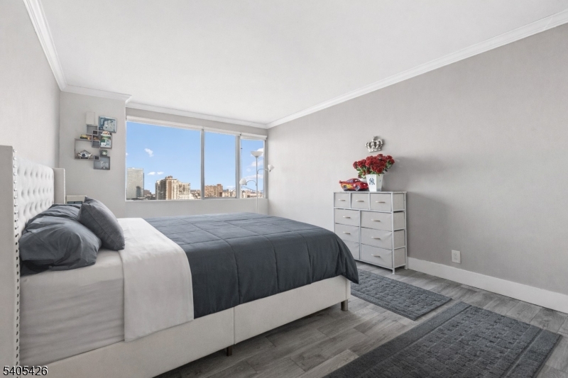 Horizon House - Residential