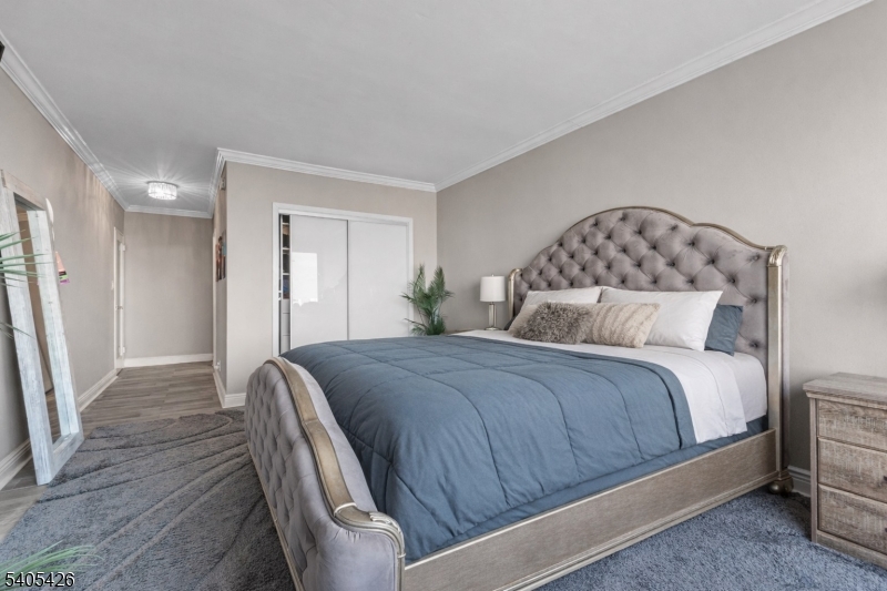 Horizon House - Residential