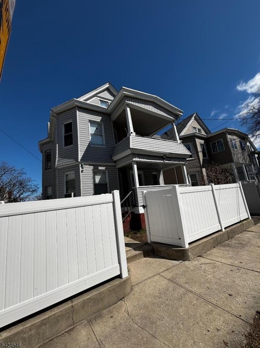 TOTALLY RENOVATED spacious 2nd fl apartment. Offers 3 bedroom, LR/DR, EiK, and bath.  Washer and dryer in unit for convenience. Located near parks, grocery store, and restaurants.