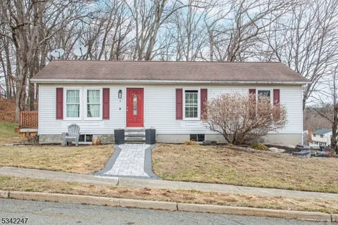 4 Layne Pl, Newton Town, NJ 07860 - MLS#: 3949486