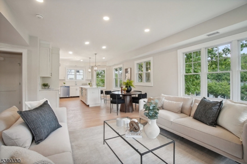 Lincoln Hubbard - Residential Lease