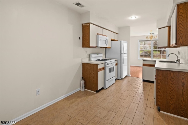 Montgomery Woods - Residential