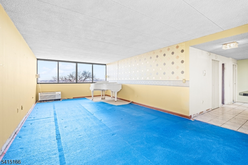 Presidential Towers - Residential