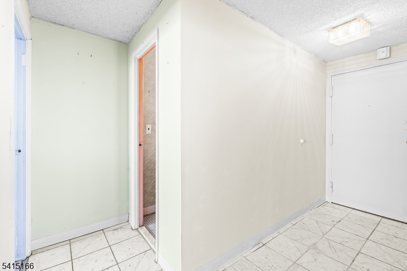 Presidential Towers - Residential