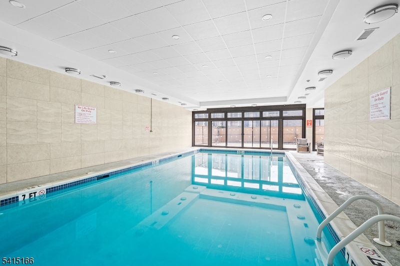 Presidential Towers - Residential