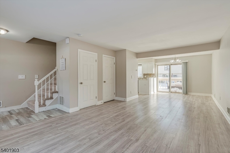 Rolling Hills - Residential