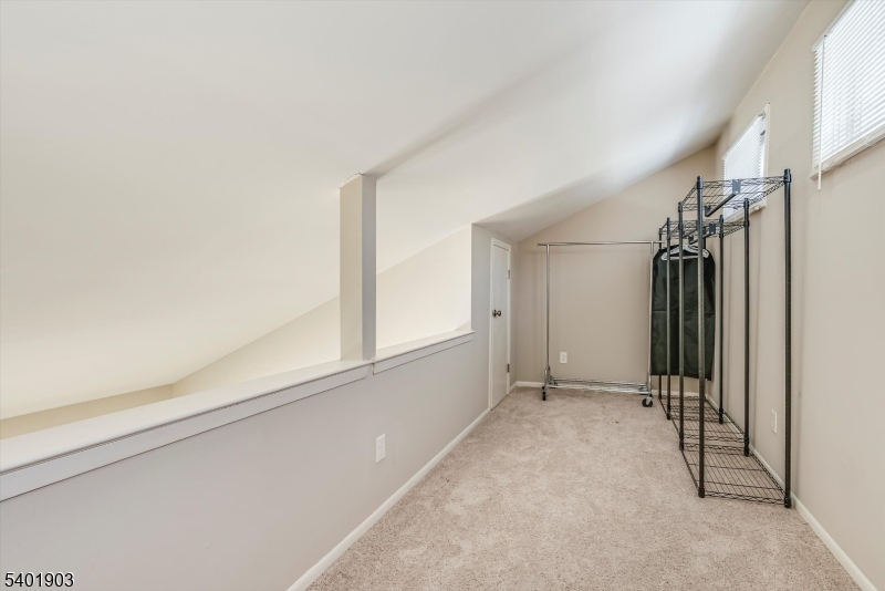 Rolling Hills - Residential