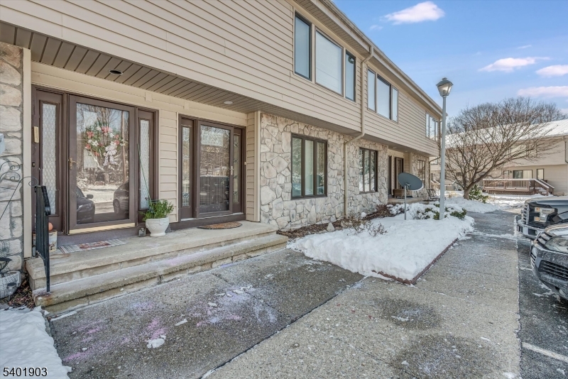 Rolling Hills - Residential