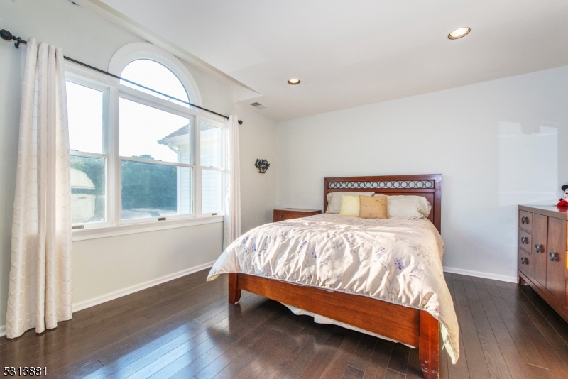 Mendham Lake Estates - Residential