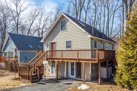 9 Butternut Rd, Vernon Twp., NJ 07462 - MLS#: 3956490