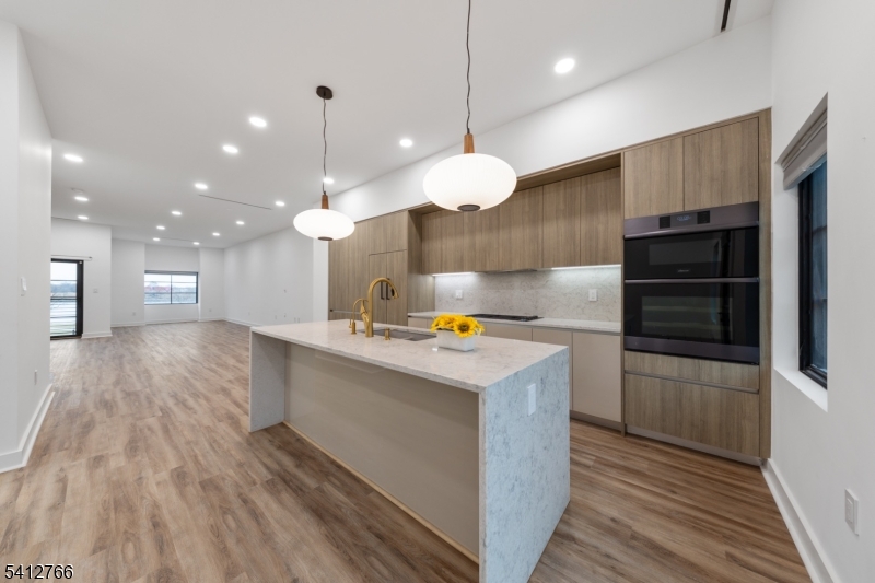 Riverfront Residences - Residential