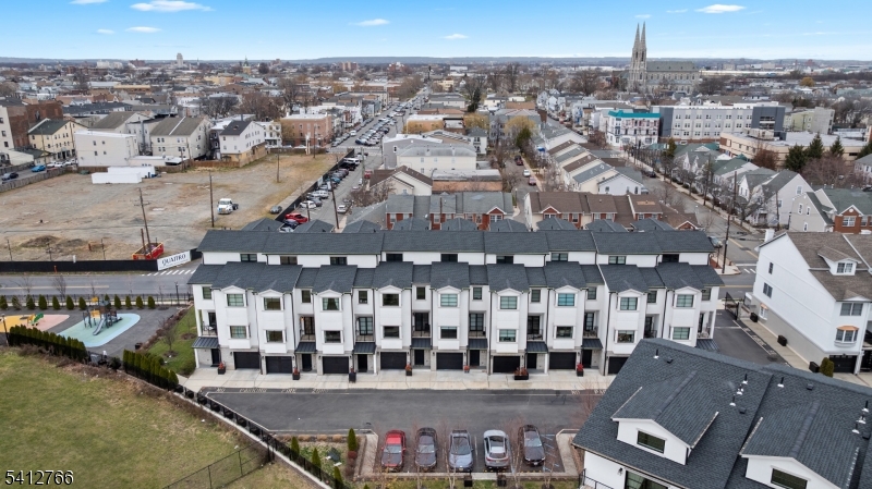 Riverfront Residences - Residential