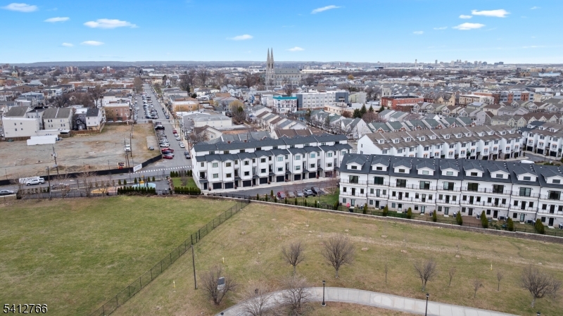 Riverfront Residences - Residential