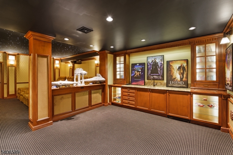 Roxiticus Valley/Far Hills - Residential