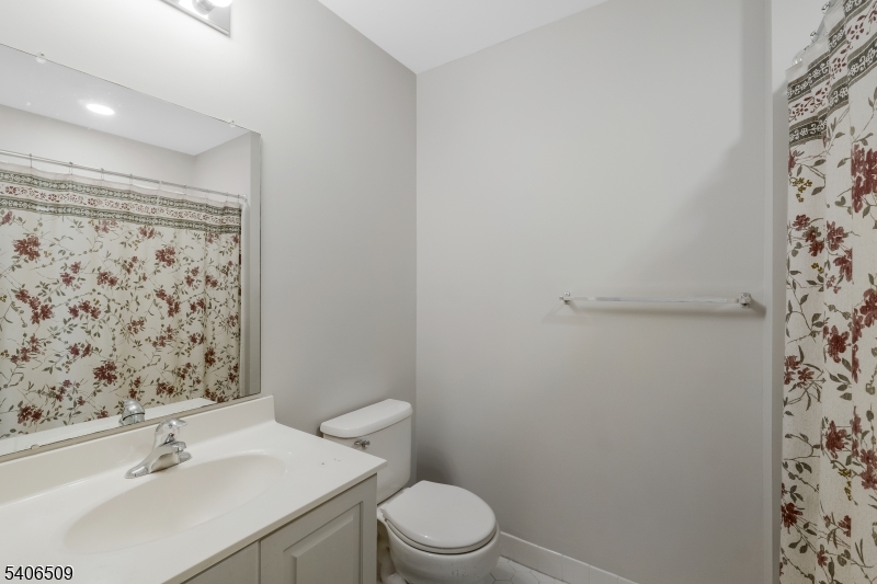 Stratton Meadows - Residential Lease