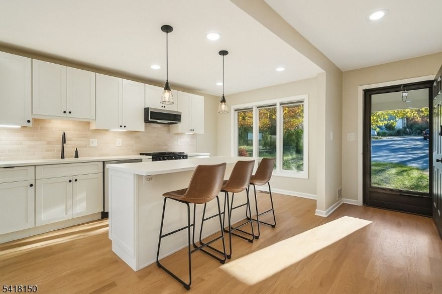 NEWLY RENOVATED with PRIVATE Outdoor Space coupled with Maintenance-Free EASY Living! BRIGHT 3 bed, 2.5 bath END Unit in Desirable Stonegate community. Main Floor seamless flow from Kitchen/ Dining Area into family Room with HIGH CEILINGS and WALK-OUT/SLIDER leading to DECK and YARD. 2025 RENOVATED kitchen with Bright White Cabinets, Quartz Countertops, Stainless Steel appliances and Center Island with Breakfast bar. 2nd level hosts 3 Bedrooms Incl. an En-Suite bedroom with a RENOVATED bathroom. Finished Basement recreation room, laundry and storage area. Close proximity to major roads, shops & restaurants! Enjoy this Quiet Community and EASY Lifestyle!