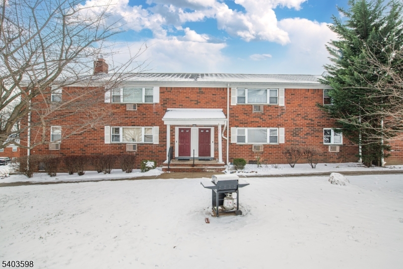 Mountain Club - Residential Lease